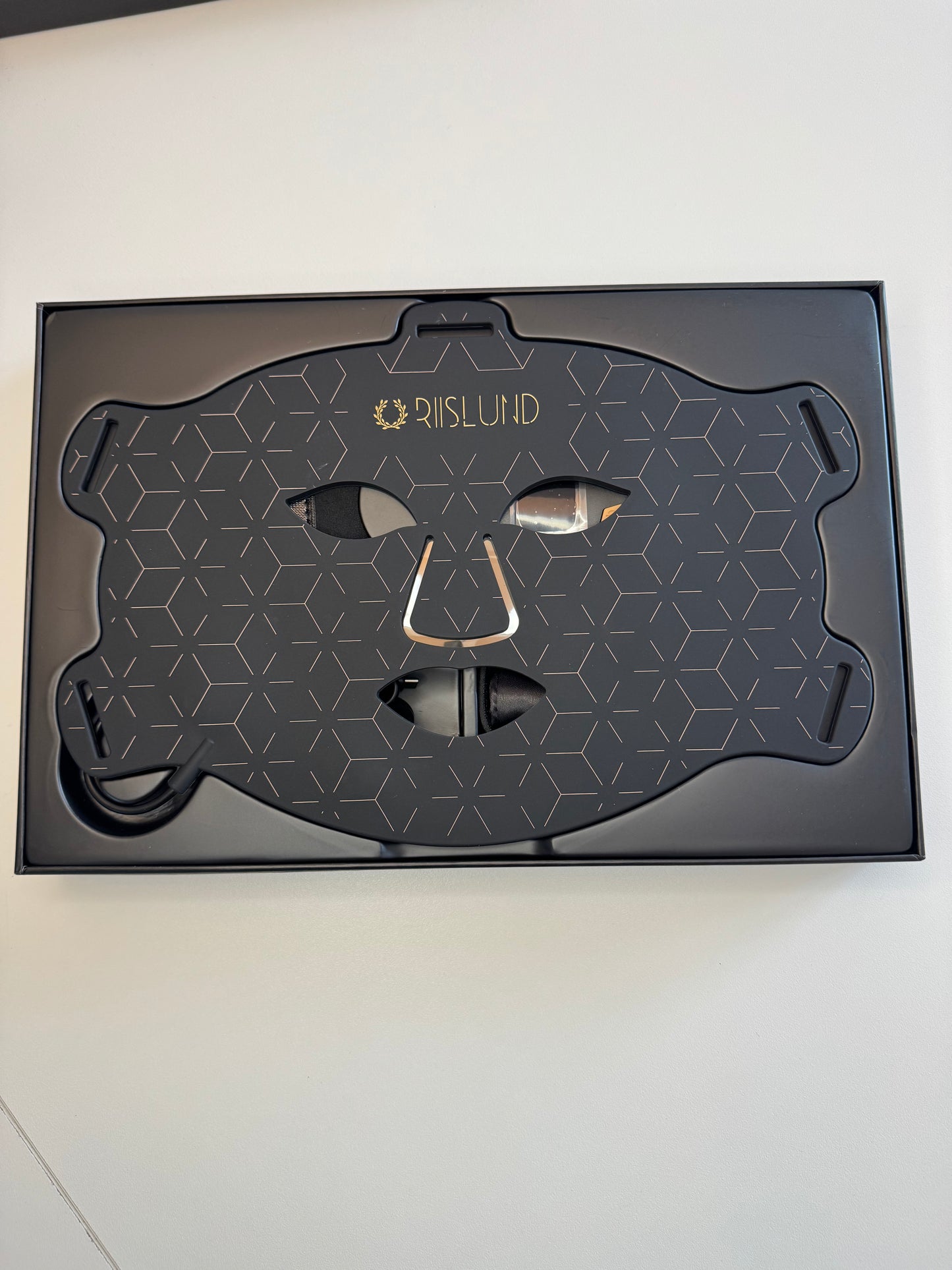 Riislund Light Therapy Face Mask